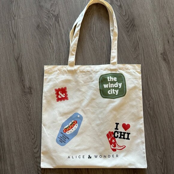 Alice & Wonder Handbags - NEW Alice & Wonder Chicago Icons Tote Bag - White